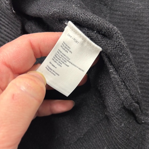 Oak + Fort Women's L Black Turtleneck Relaxed Sweater Minimalist Preppy Cozy - Picture 4 of 5